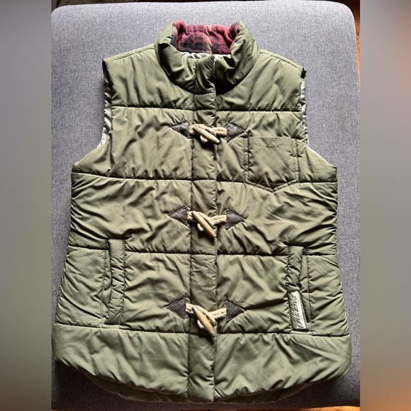 Legendary Whitetails Vest size medium - Picture 1 of 2